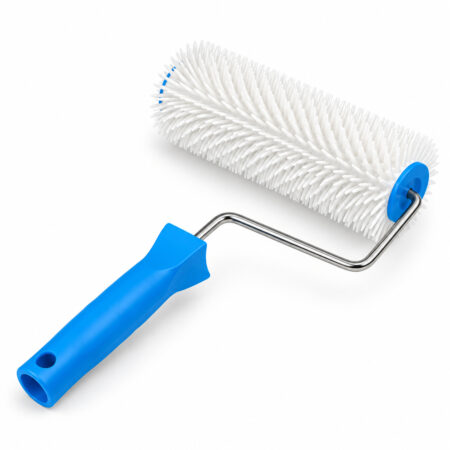 9-inch plastic-handle spiked roller, 31 mm model, overall product view.