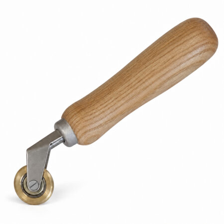 Angled detail view of the R005 6 mm Copper Corner Pressure Roller.