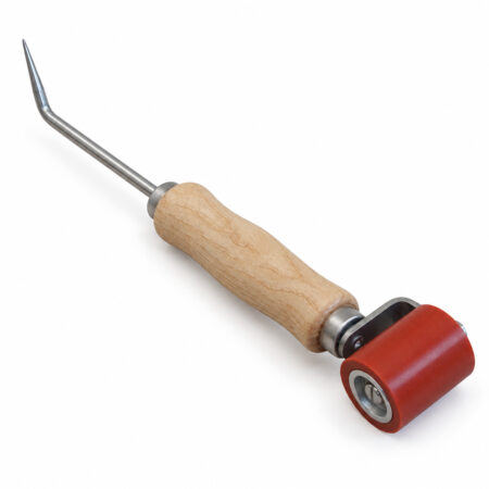 Angled detail view of the R010 40 mm Dual-Head Pressure Roller with Seam Hook.